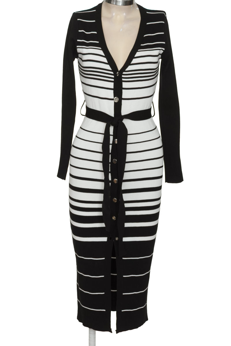 Vestido / Enterizo color Negro - Monali