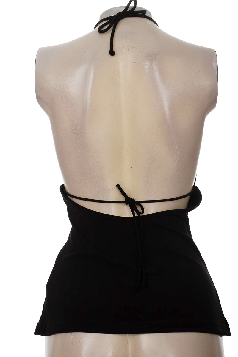 Top / Camiseta color Negro - Studio F