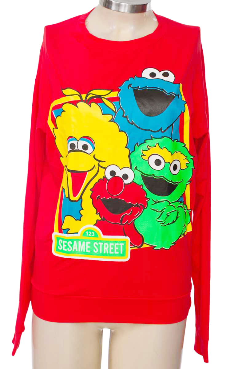 Sweater color Rojo - Closeando