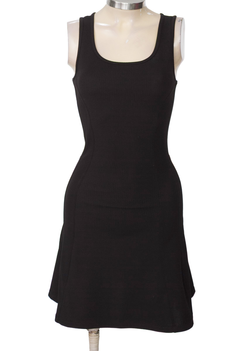 Vestido / Enterizo color Negro - Como Tú