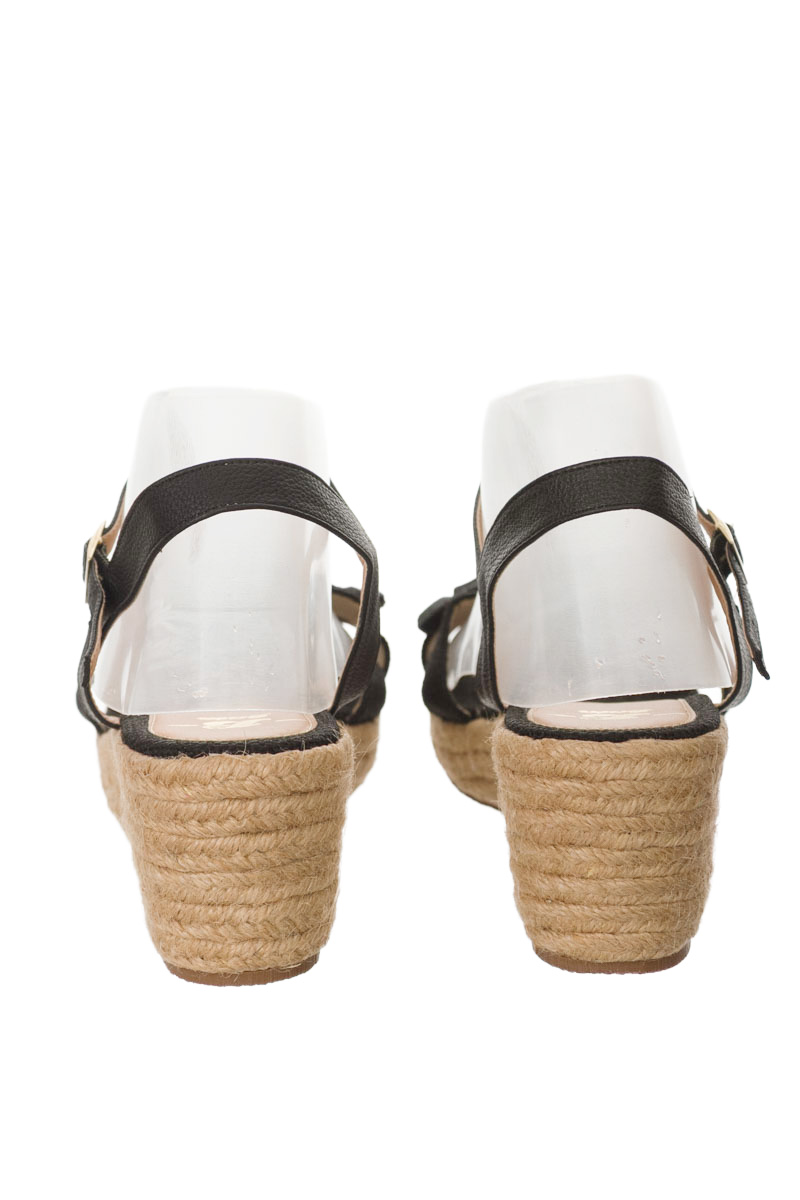 Zapatos color Negro - Bata