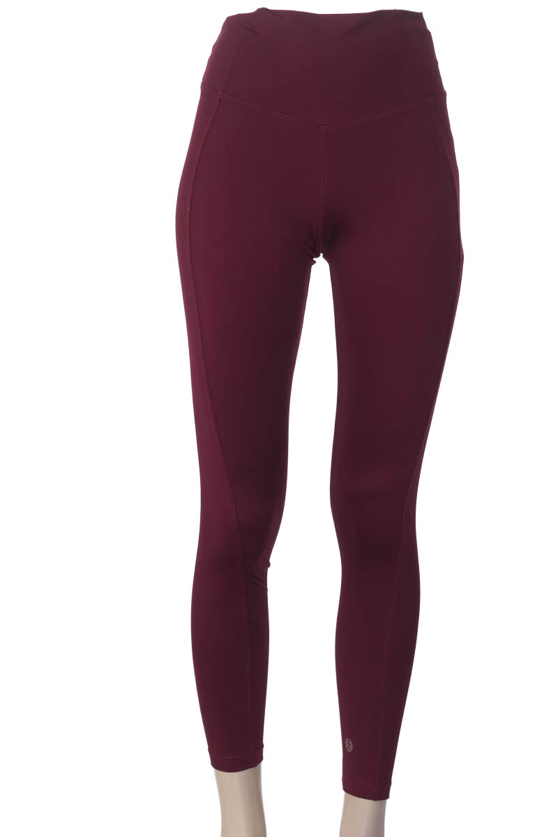 Ropa Deportiva / Salida de Baño color Vinotinto - Sore