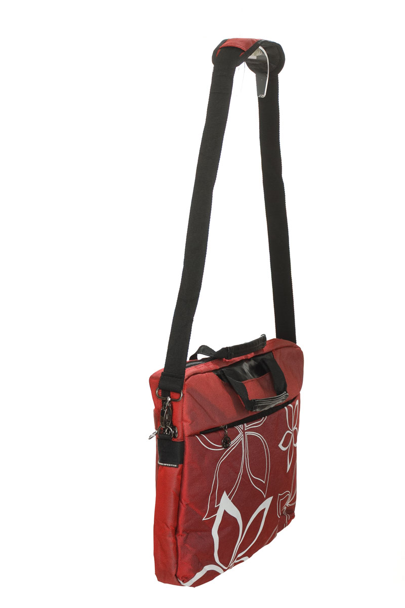 Cartera / Bolso / Monedero color Vinotinto - Closeando