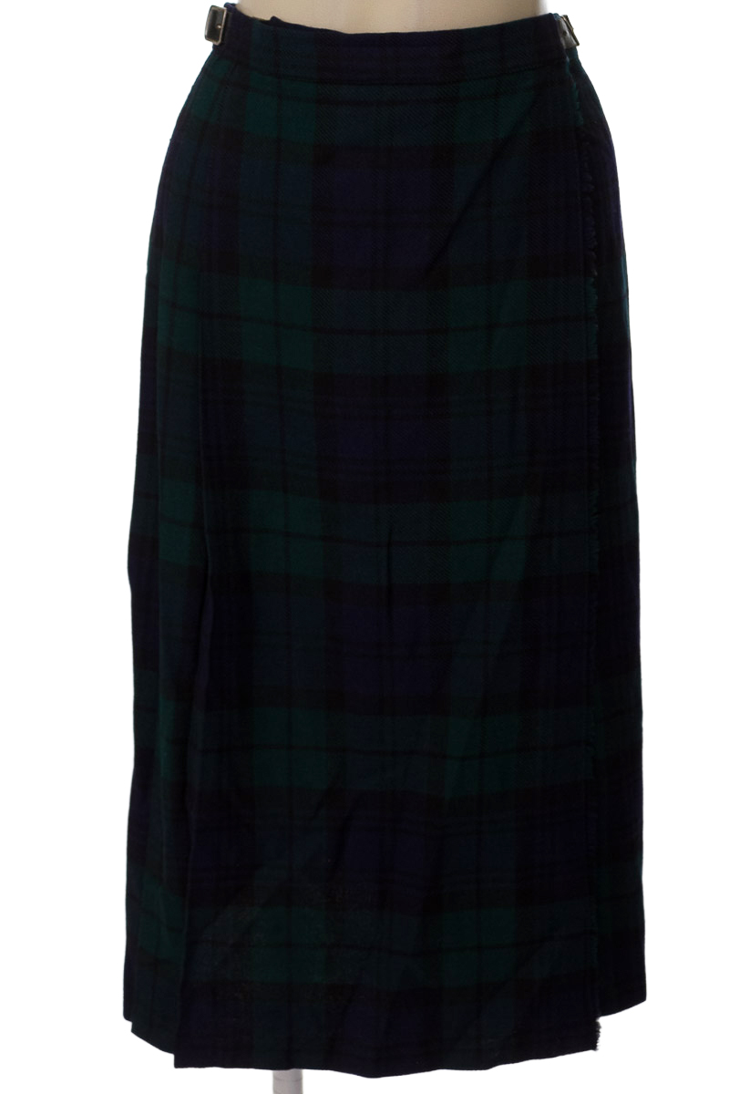 Falda color Azul - Closeando