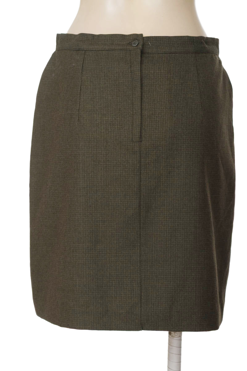 Falda color Verde - Closeando