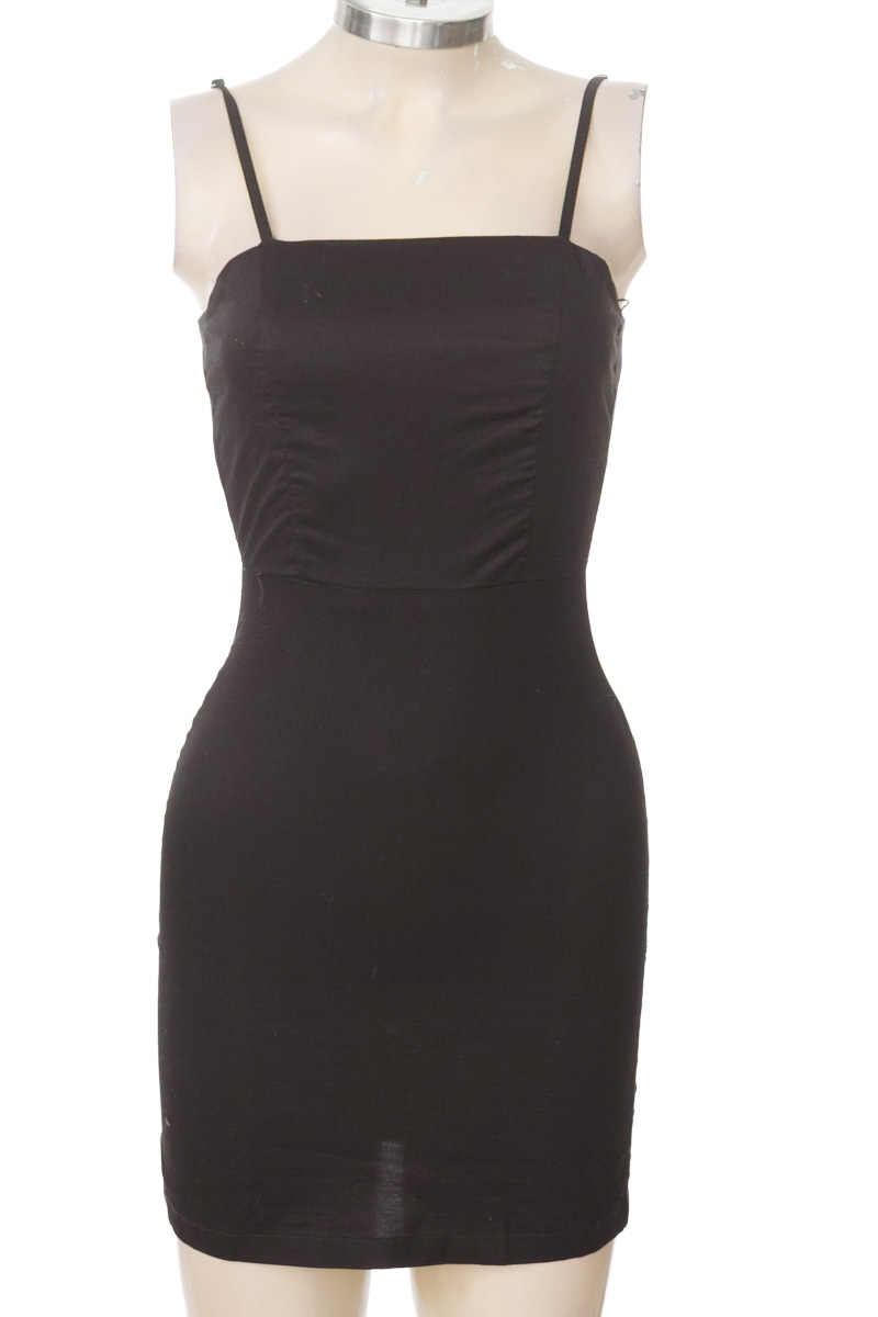 Vestido / Enterizo color Negro - ELA