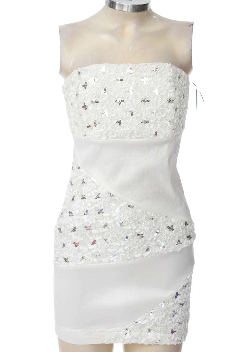 Vestido / Enterizo color Blanco - monserrath