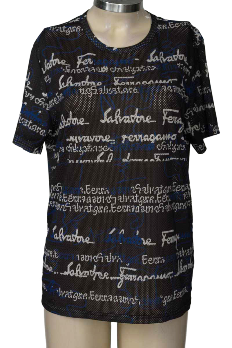 Top / Camiseta color Negro - Closeando