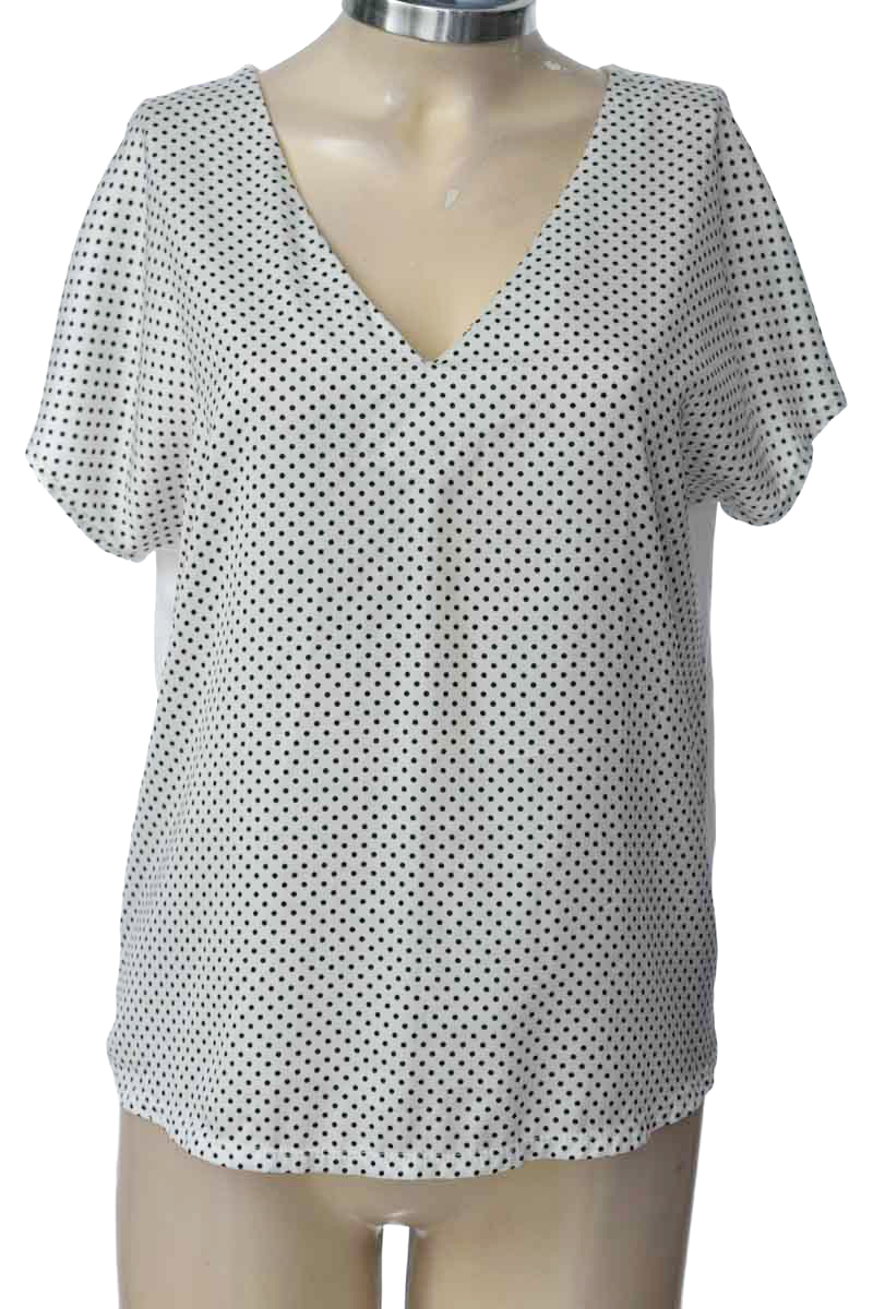 Top / Camiseta color Blanco - Basement