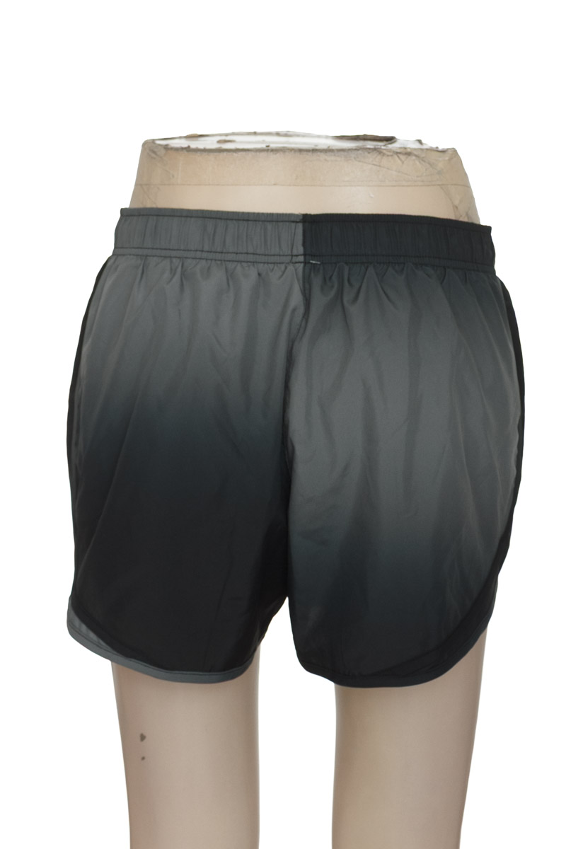 Ropa Deportiva / Salida de Baño color Gris - Nike