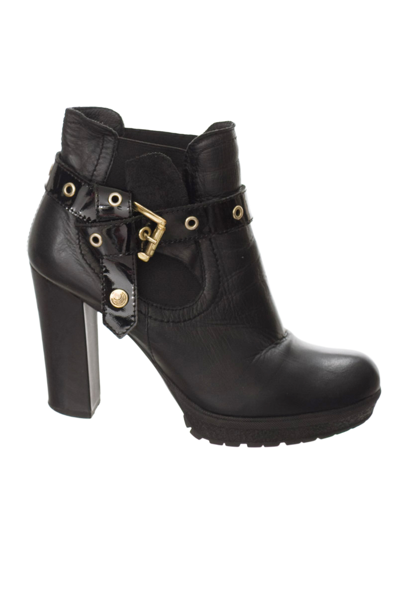 Zapatos color Negro - Esella