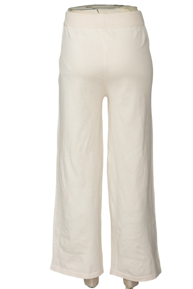 Pantalones color Beige - Closeando