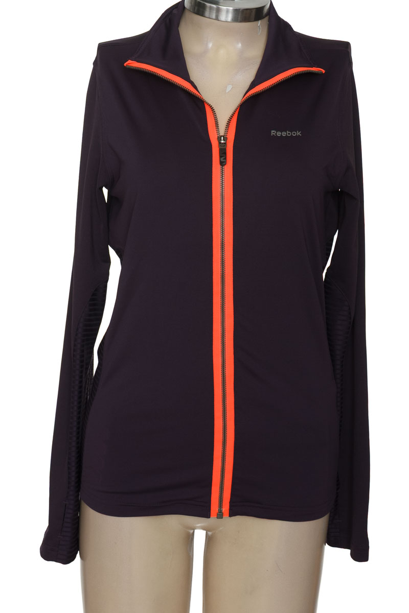 Ropa Deportiva / Salida de Baño color Morado - Reebok