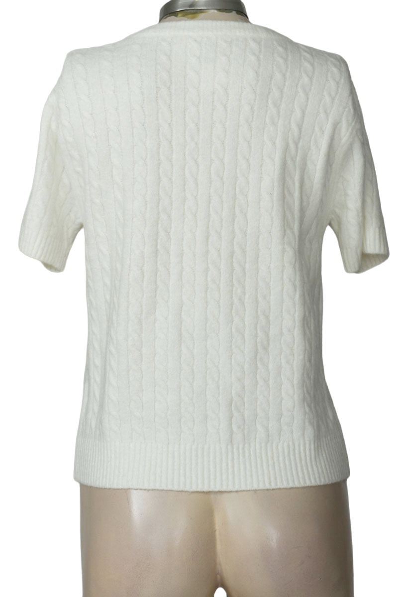 Sweater color Blanco - Closeando