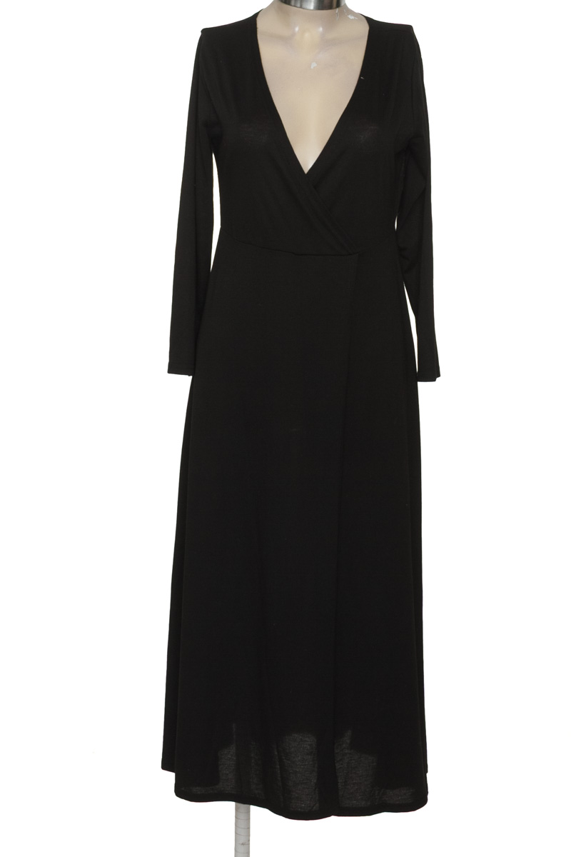 Vestido / Enterizo color Negro - Closeando
