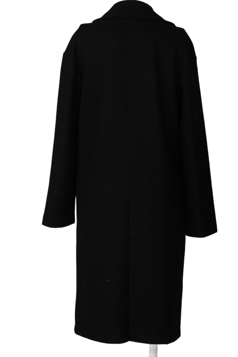 Chaqueta / Abrigo color Negro - Bershka