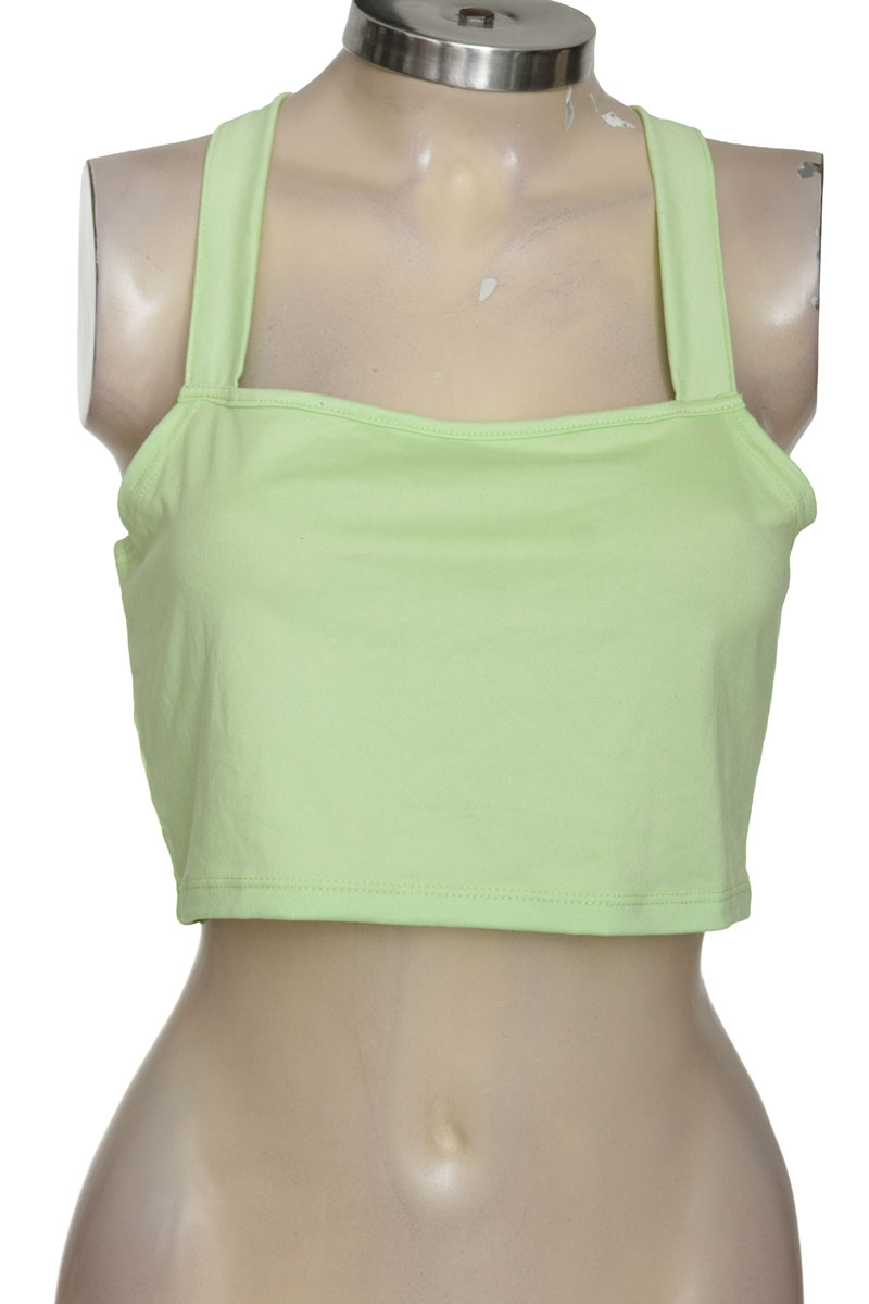 Top / Camiseta color Verde - Azzorti