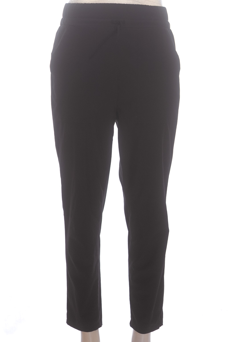 Ropa Deportiva / Salida de Baño color Negro - Seven Seven