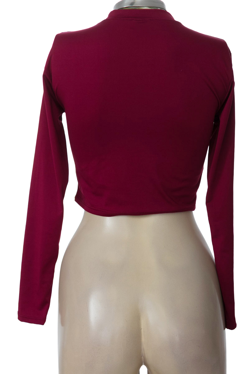 Top / Camiseta color Vinotinto - Closeando