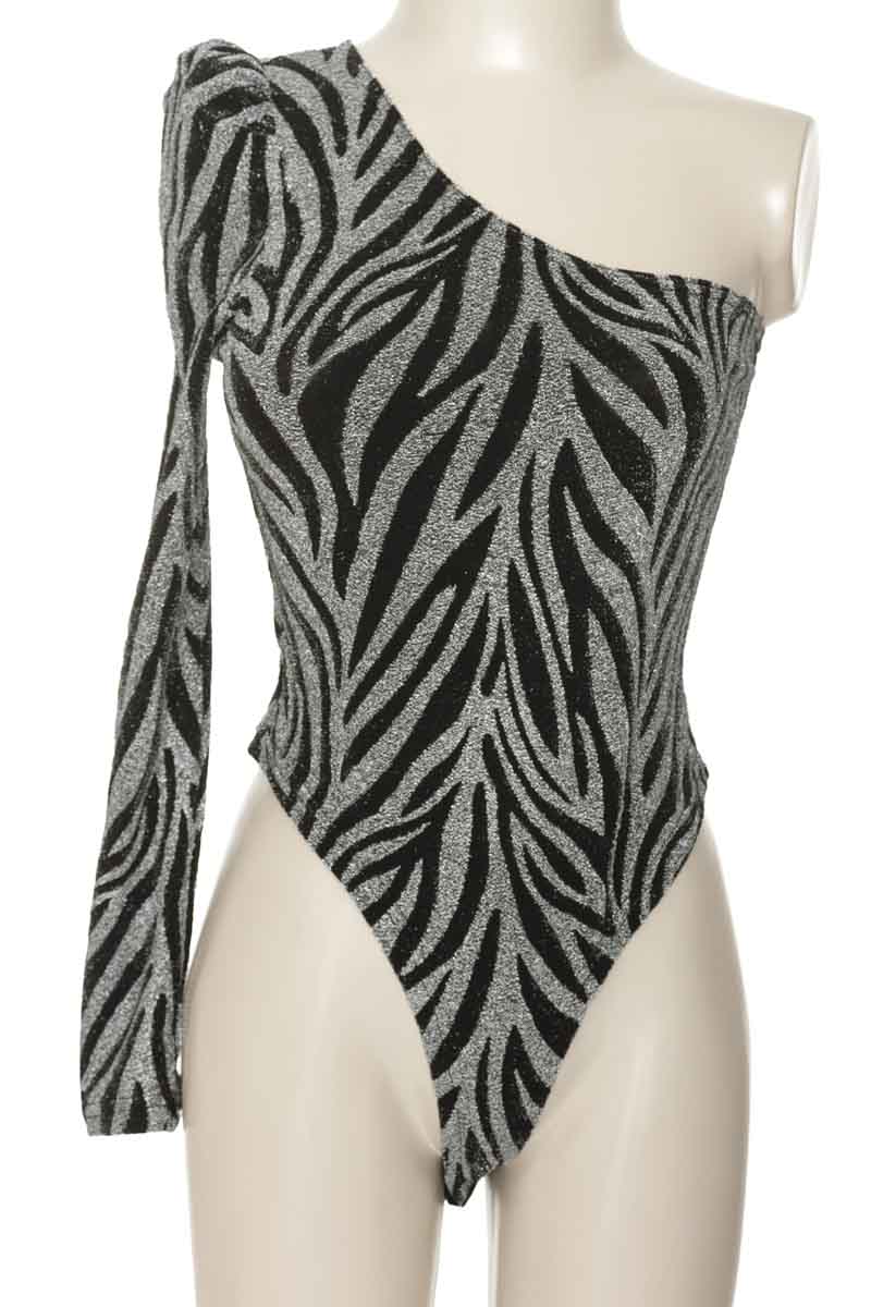 Top / Camiseta color Negro - Histebella