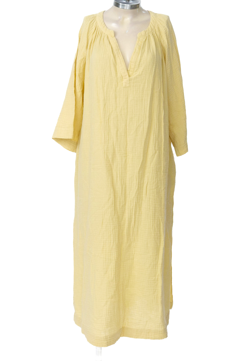 Vestido / Enterizo color Amarillo - Oysho 