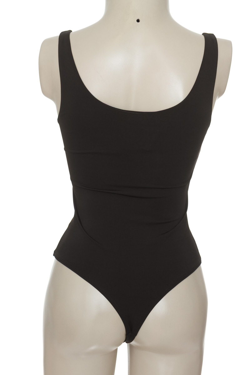 Top / Camiseta color Negro - H&M