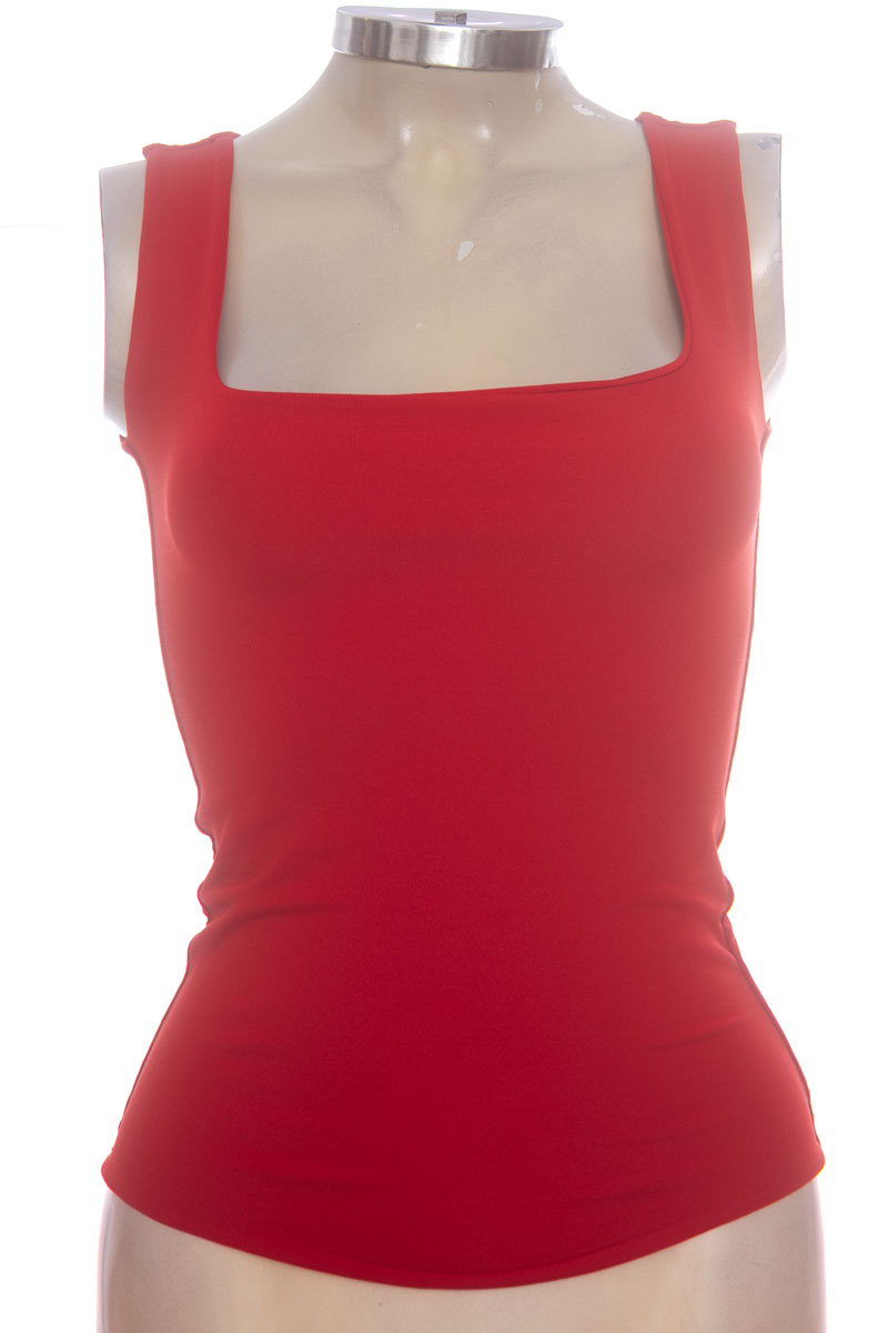 Top / Camiseta color Rojo - Closeando