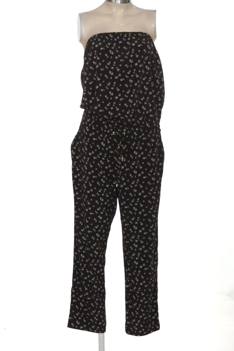 Vestido / Enterizo color Negro - Express