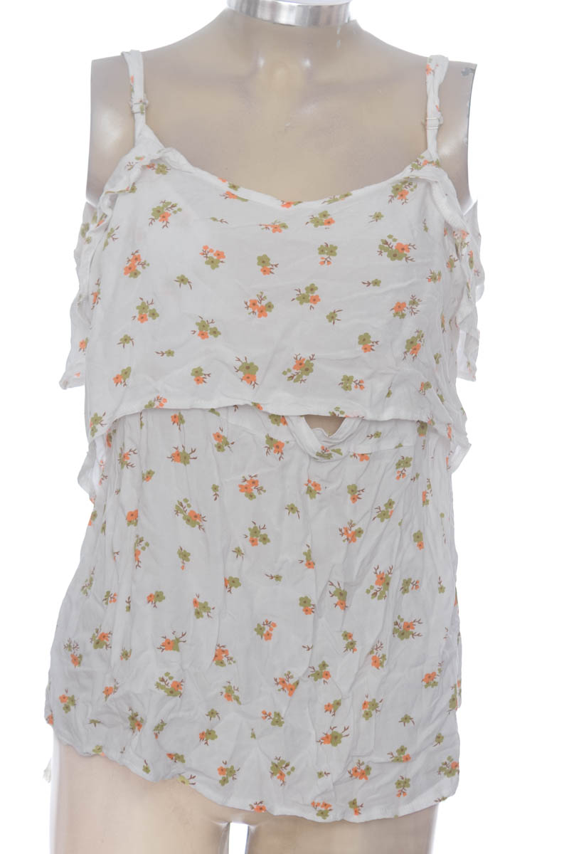 Top / Camiseta color Blanco - Closeando