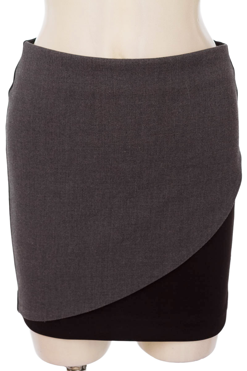 Falda color Negro - Forever 21