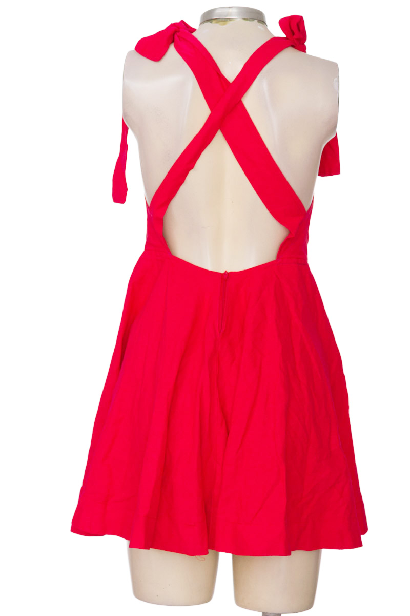 Vestido / Enterizo color Rojo - Closeando