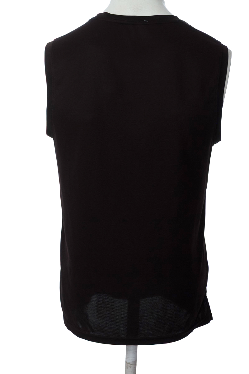 Camiseta color Negro - Ostu