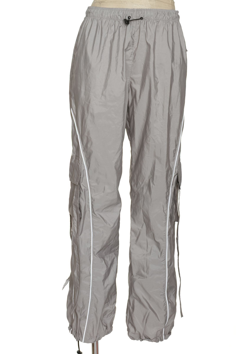 Pantalones color Gris - Closeando