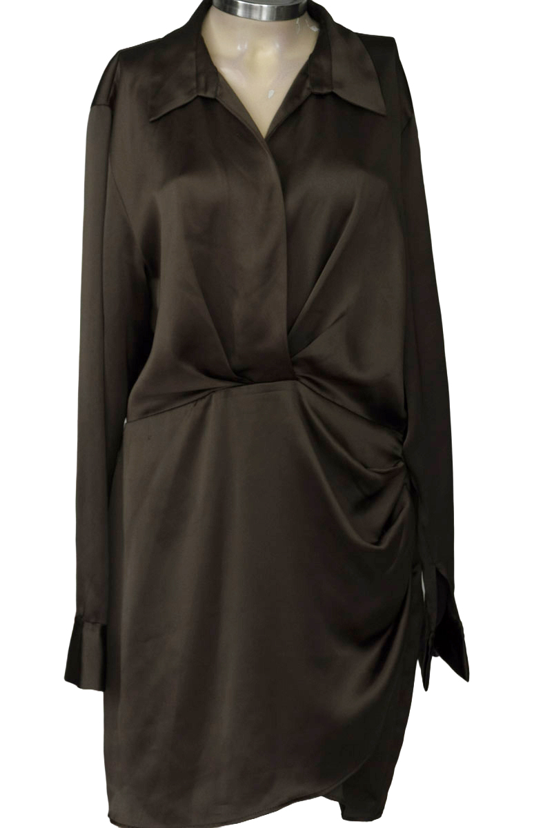 Vestido / Enterizo color Verde - Zara