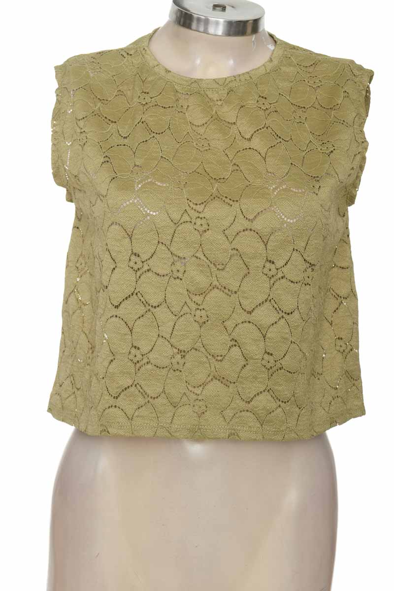 Top / Camiseta color Verde - Closeando