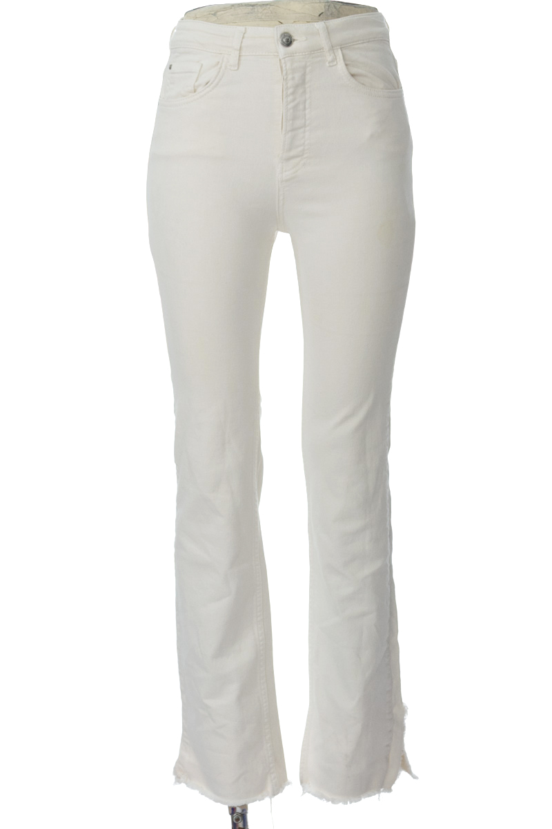 Pantalones color Beige - Stradivarius