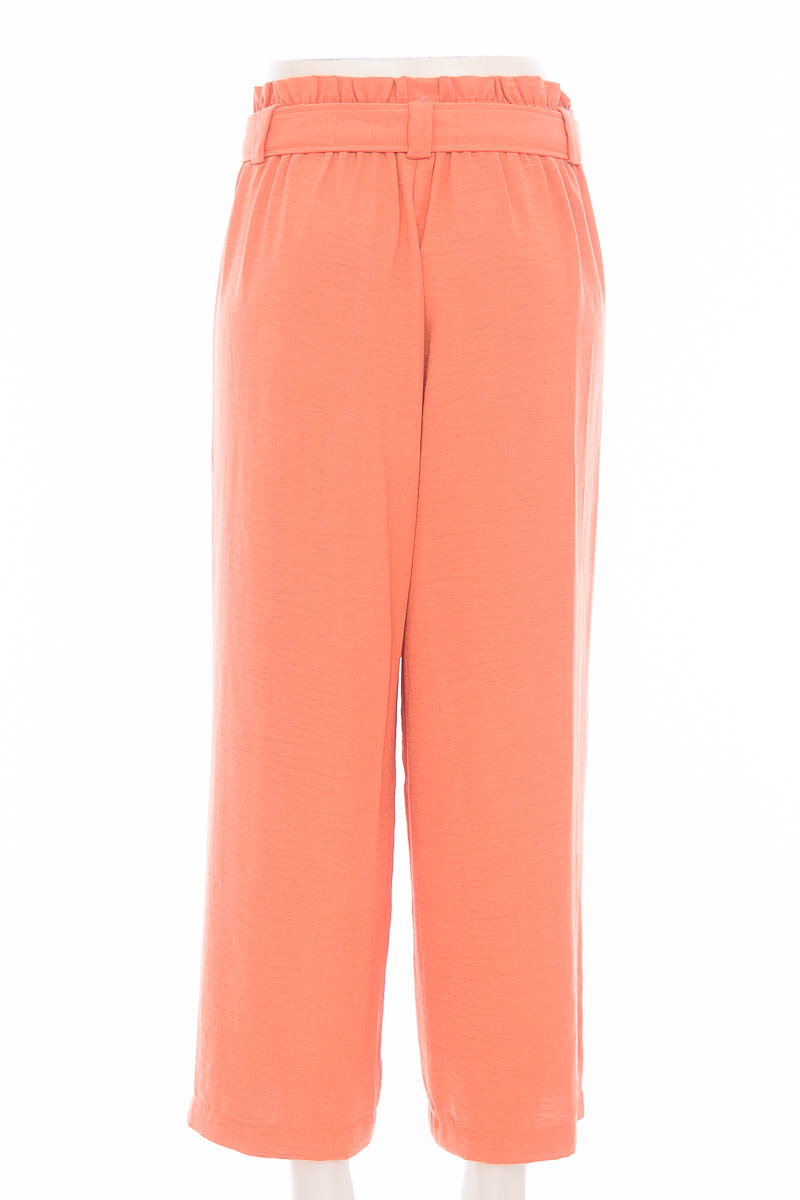 Pantalón color Naranja - Stradivarius | Closeando ®