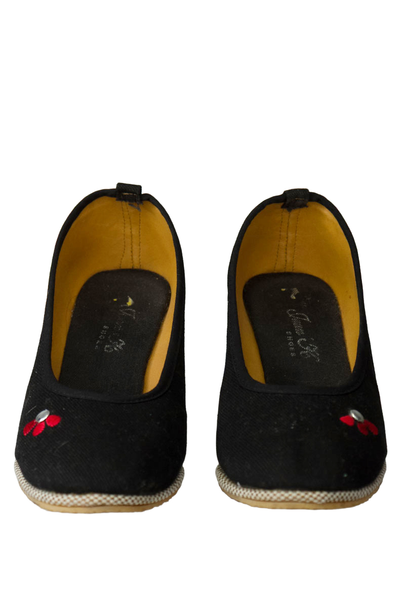 Zapatos color Negro - Closeando