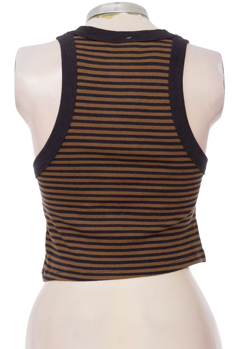 Top / Camiseta color Negro - Disney