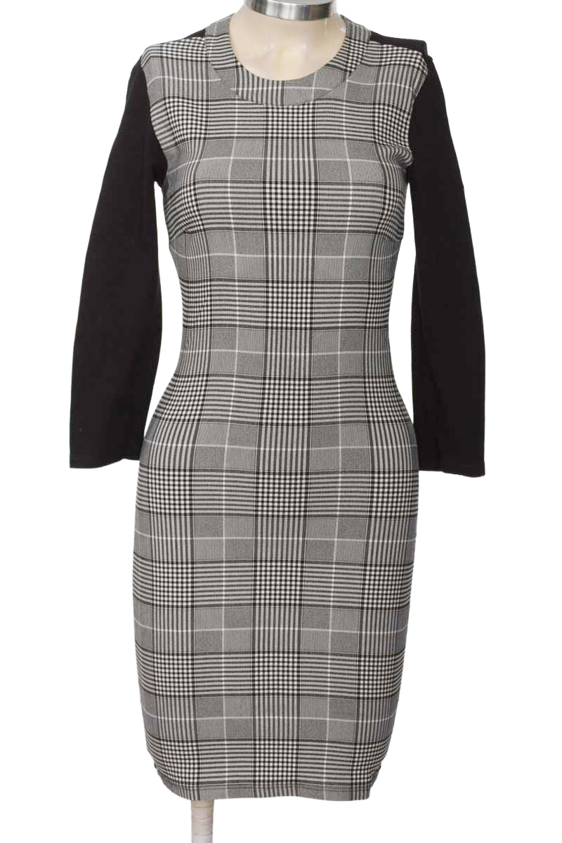 Vestido / Enterizo color Negro - ELA