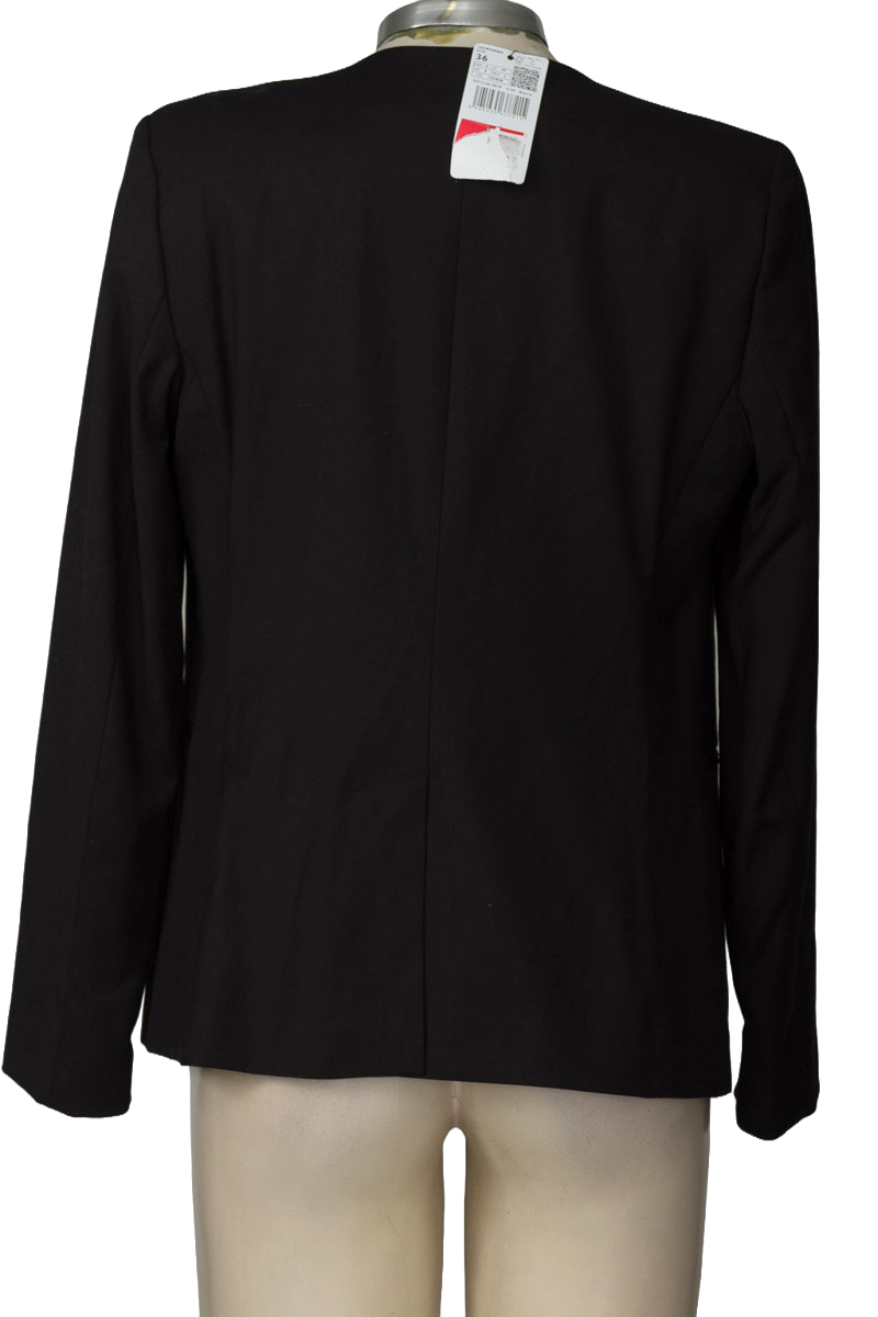 Chaqueta / Abrigo color Negro - MNG