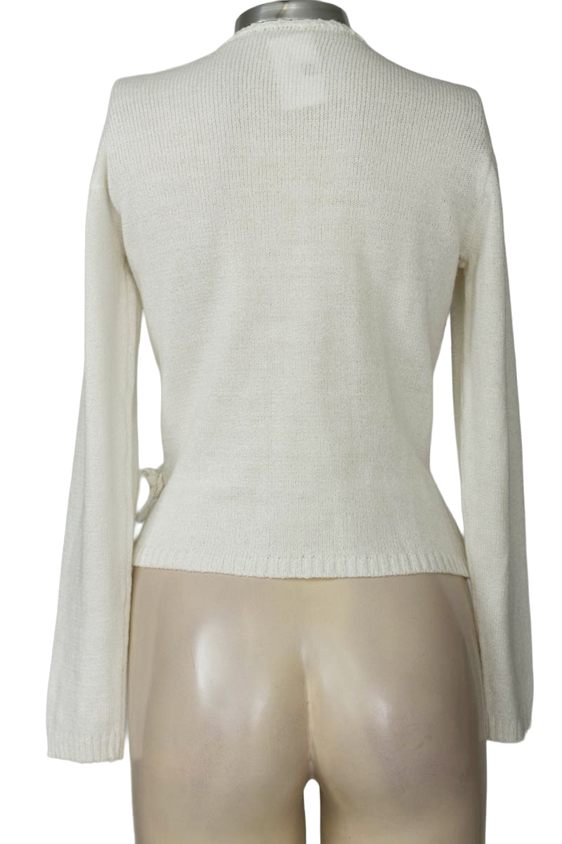Sweater color Blanco - Closeando