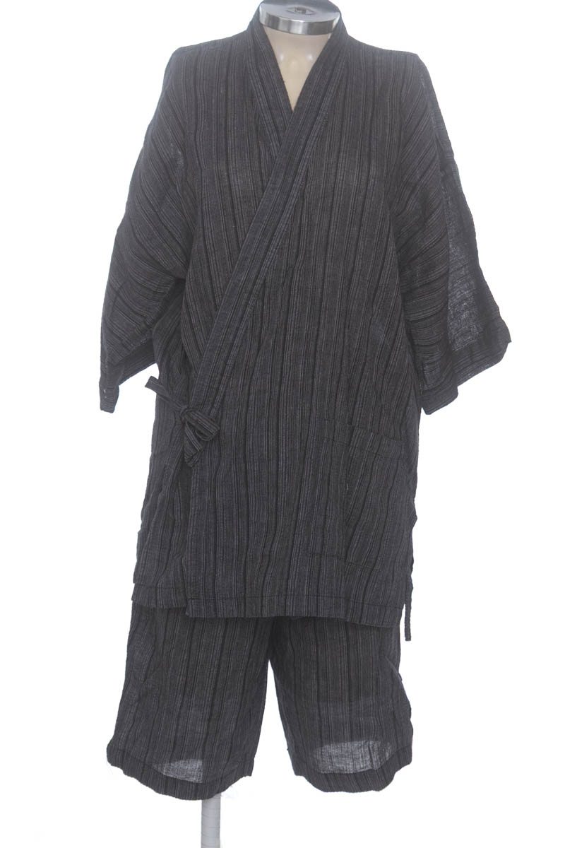 Vestido / Enterizo color Gris - Closeando
