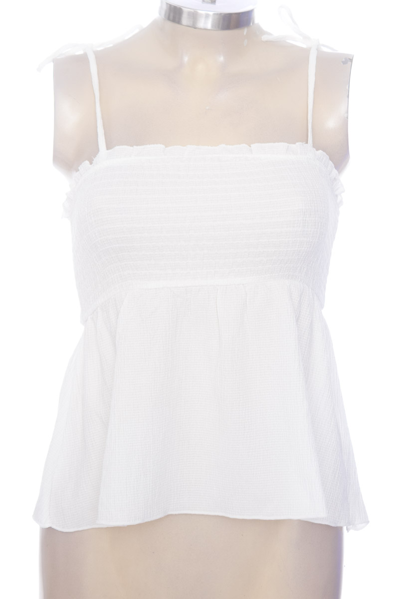 Top / Camiseta color Blanco - Divided by H&M
