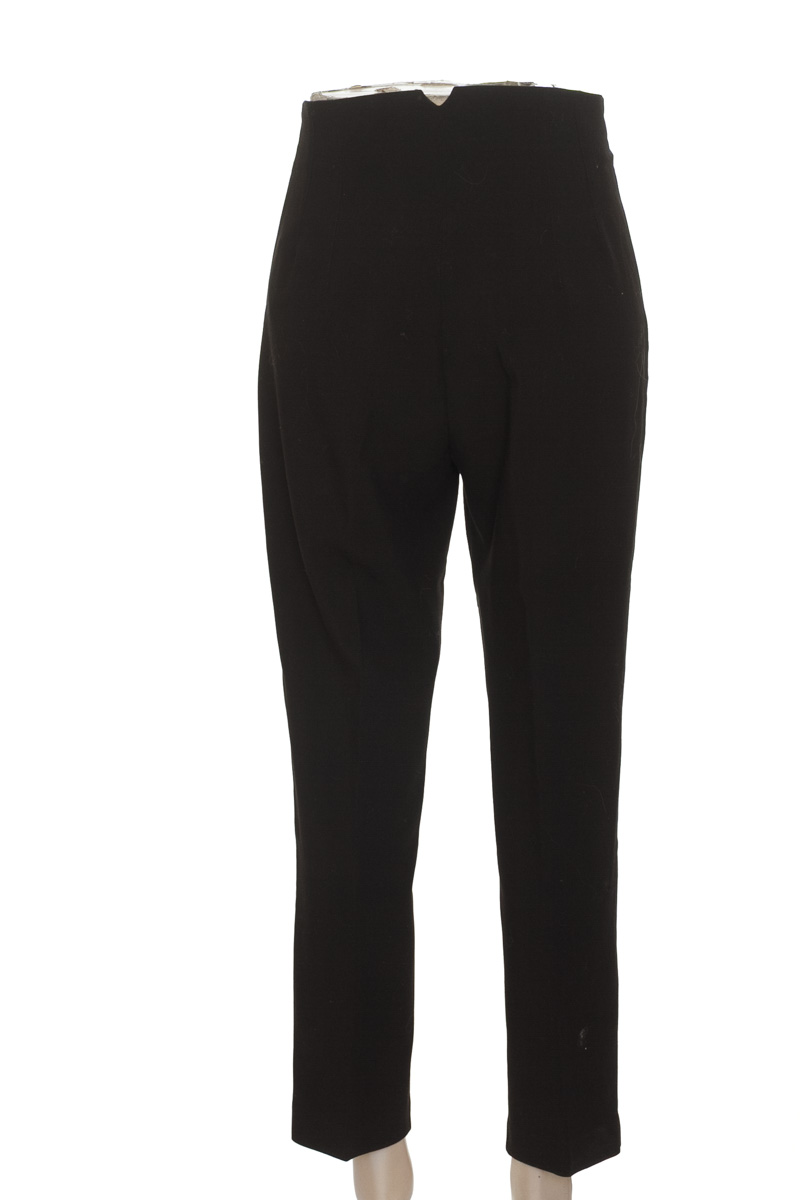 Pantalones color Negro - Zara