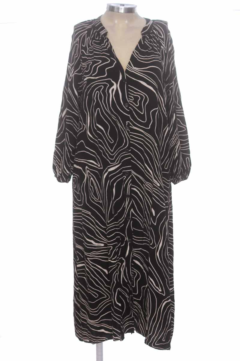 Vestido / Enterizo color Negro - Zara