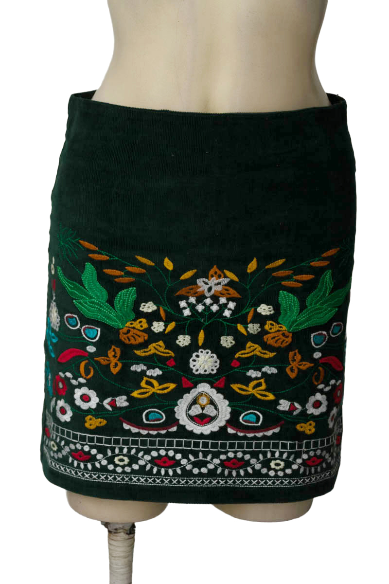 Falda color Verde - Closeando