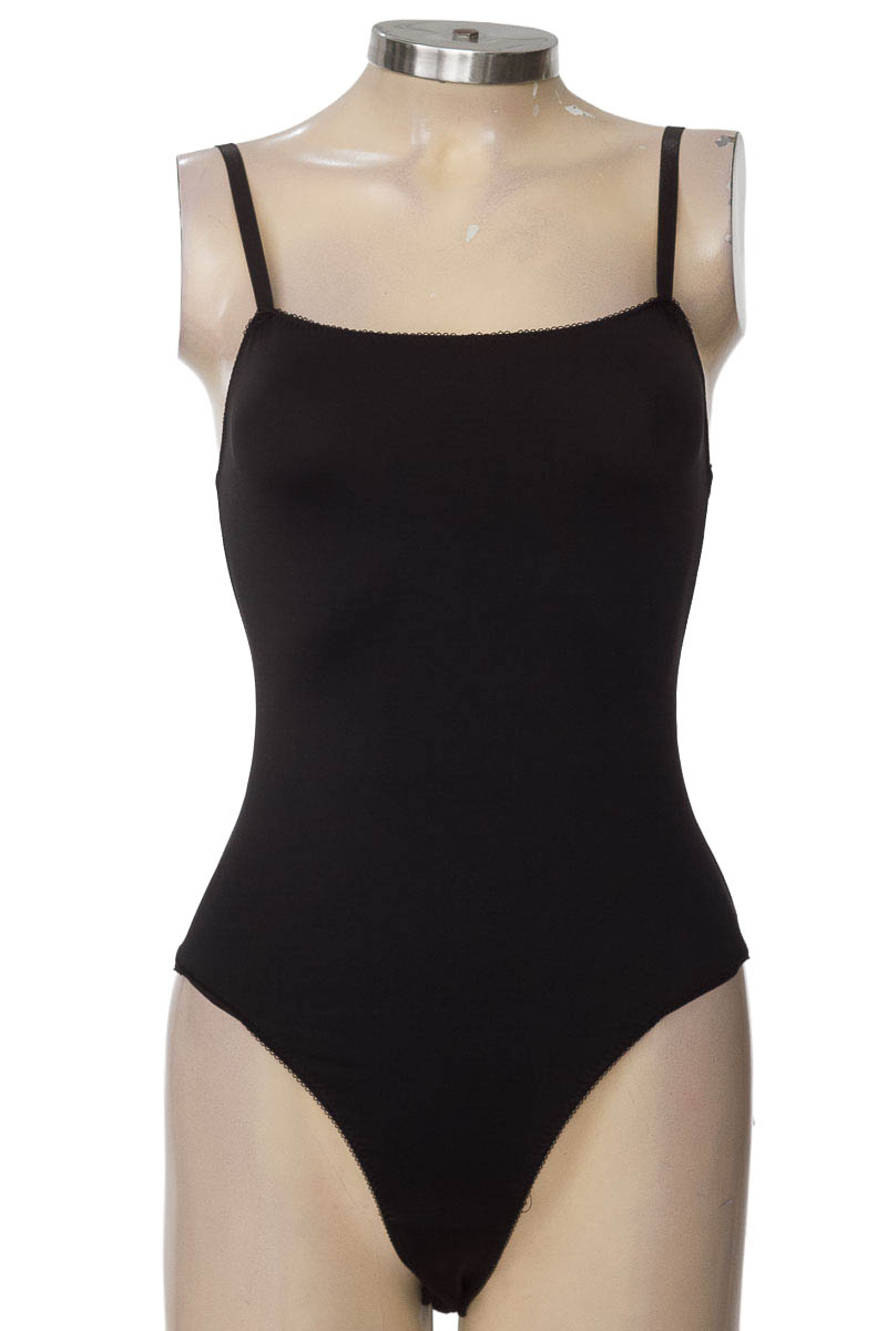 Top / Camiseta color Negro - Zara