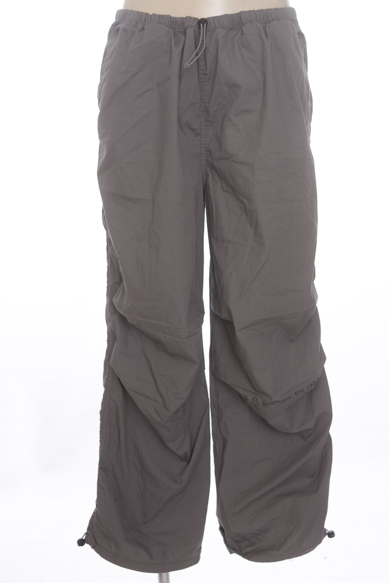 Pantalón color Gris - Divided by H&M