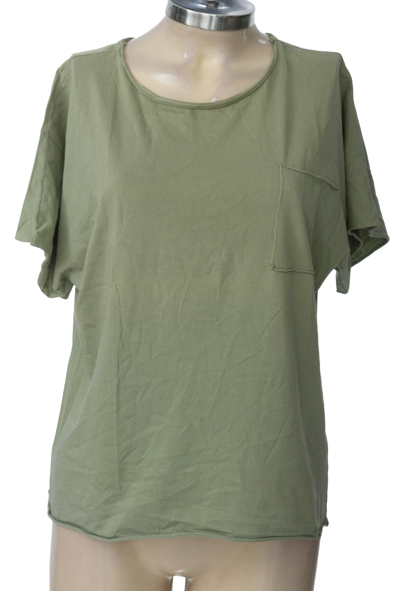 Top / Camiseta color Verde - Arkitect by María Elena Villamil